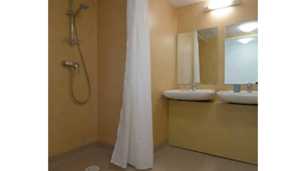 Salle d'eau, Fac-Habitat MIS pour étudiants, Paris 13e
