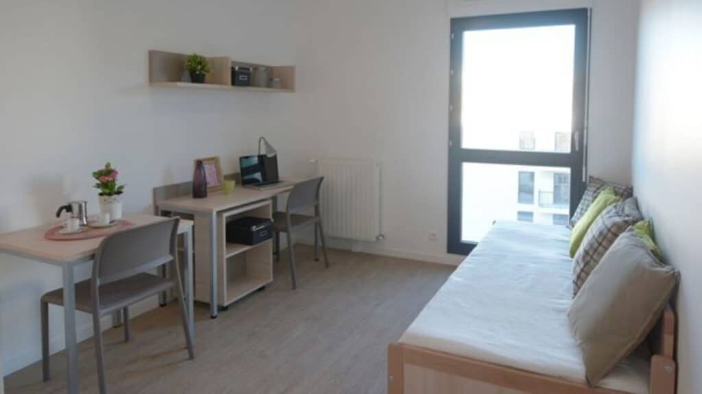 Chambre meublée, Fac-Habitat Philosophia, Aubervilliers