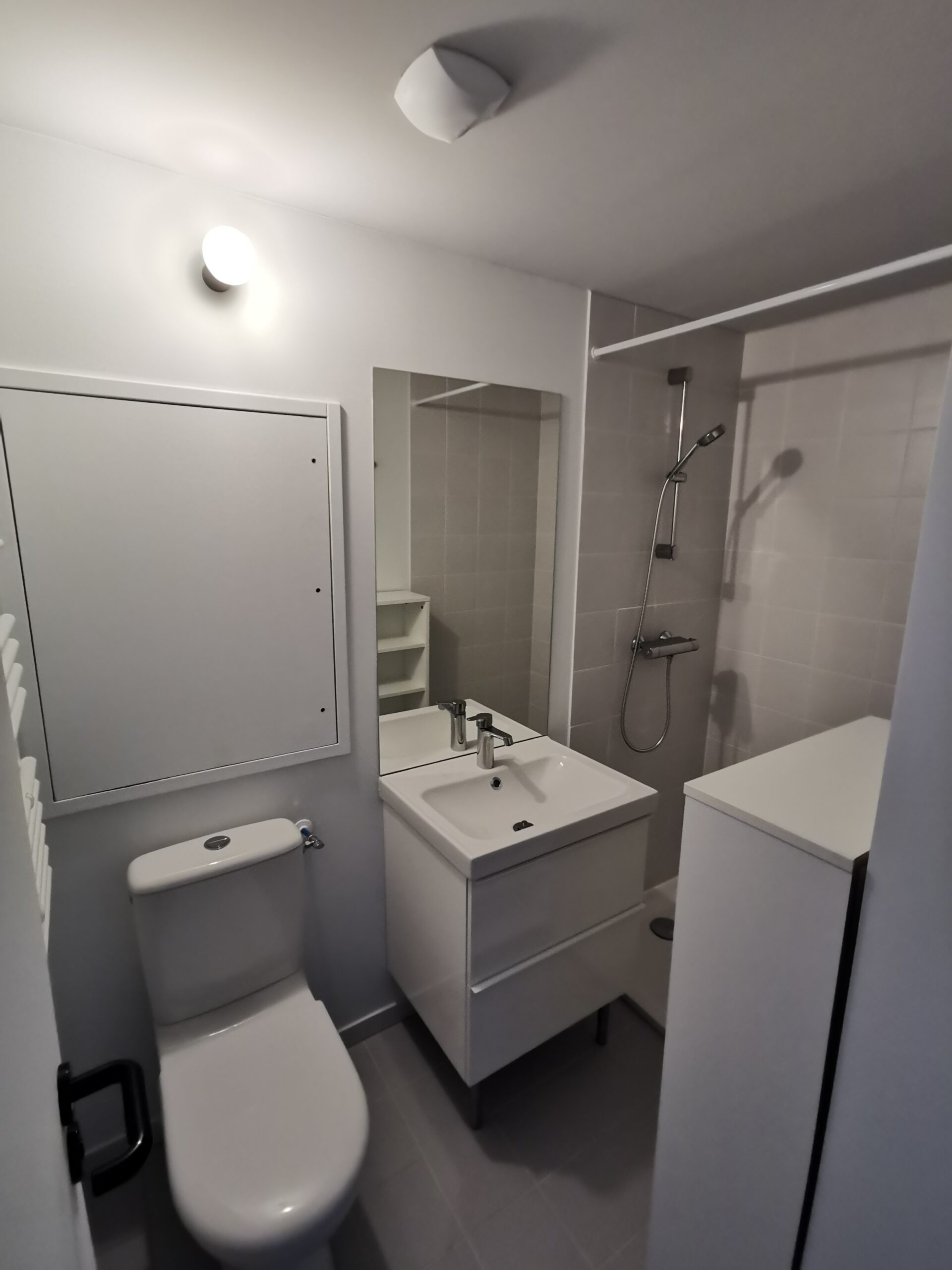 Salle de bain, ALJT Rosalind Franklin, Palaiseau